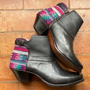 Handmade leather booties from Antigua, Guatemala. size 39, but fits like a 7.5/8